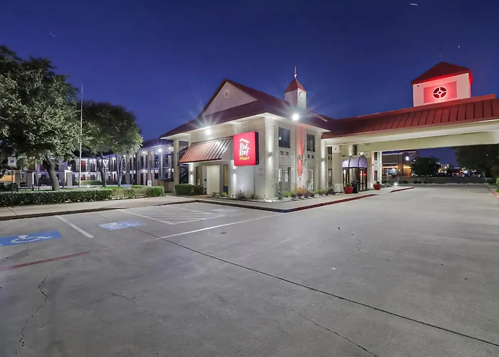 Red Roof Inn Plus+ Dallas - Addison