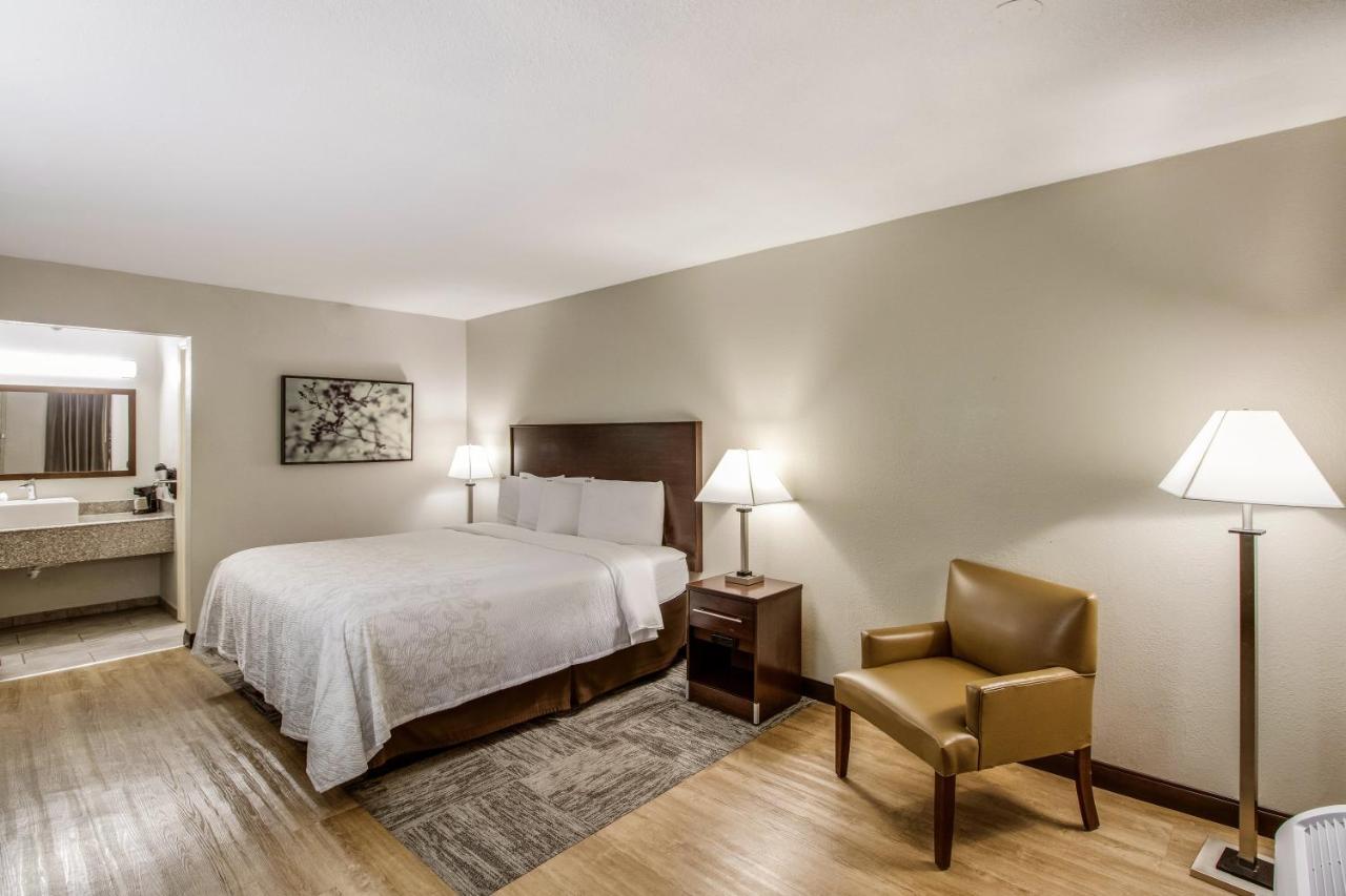Red Roof Plus+ Dallas - 3* Addison