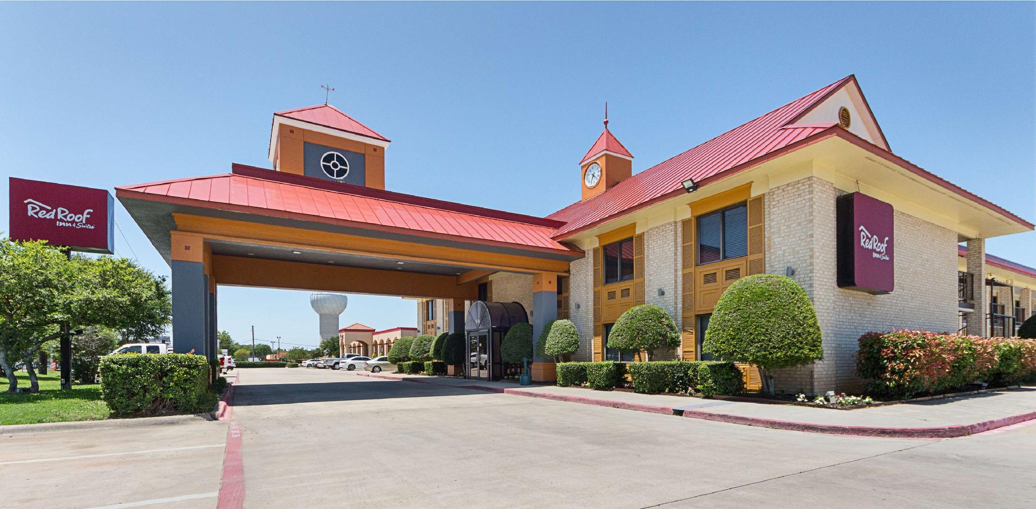 Red Roof Plus+ Dallas - Hotel