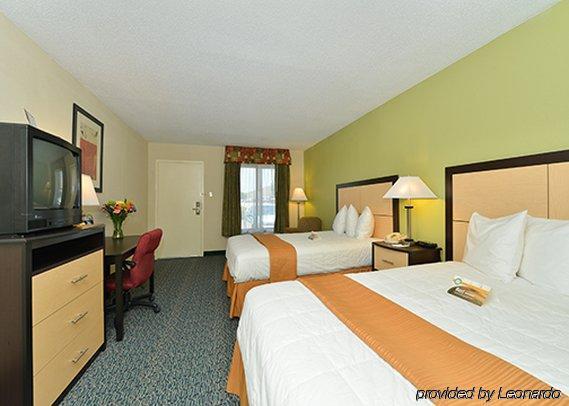 Red Roof Plus+ Dallas - Hotel