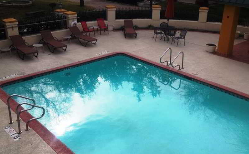Hotel Red Roof Plus+ Dallas -