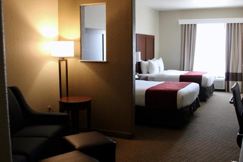 Hotel Red Roof Plus+ Dallas - 3*